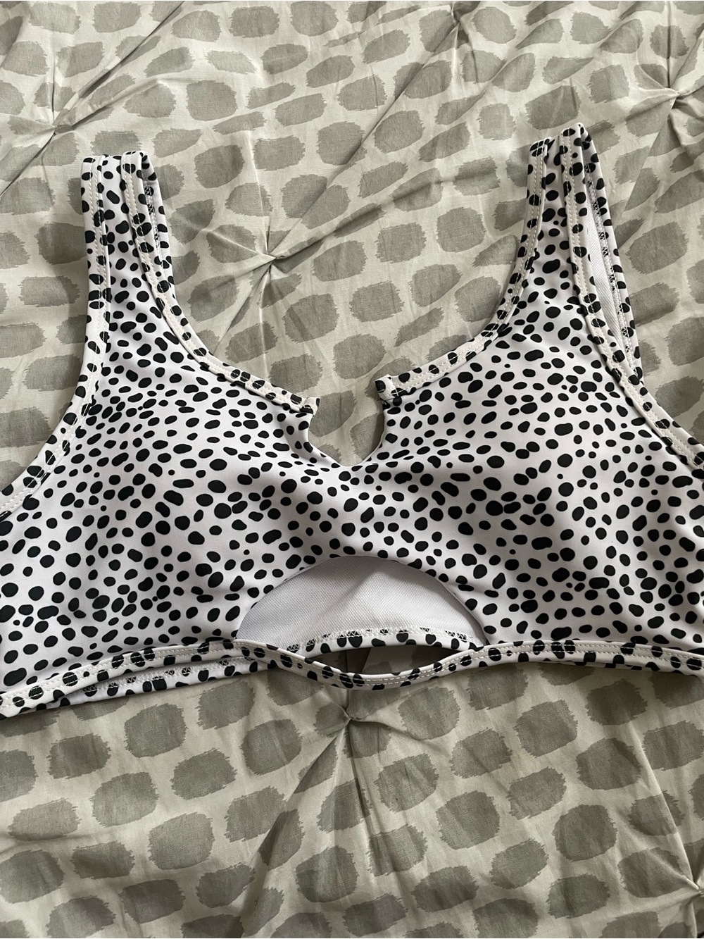 NWOT B&W Dotted Bikini Top